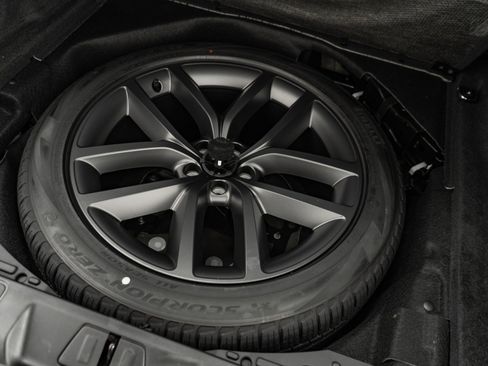 Used 2023 Land Rover Range Rover Sport SE Dynamic image 38