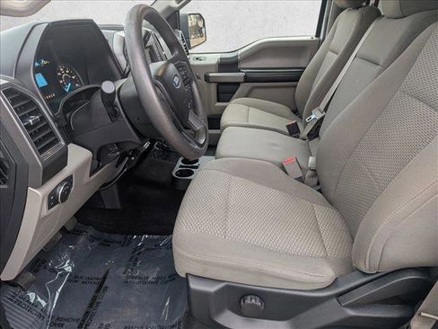 Used 2017 Ford F150 XLT image 11