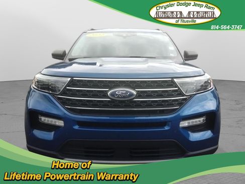 Used 2022 Ford Explorer XLT w/ Equipment Group 202A image 9