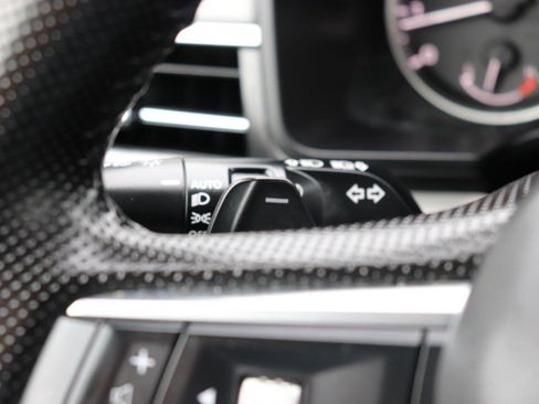 Used 2025 Mitsubishi Outlander SE AWD/4WD image 30