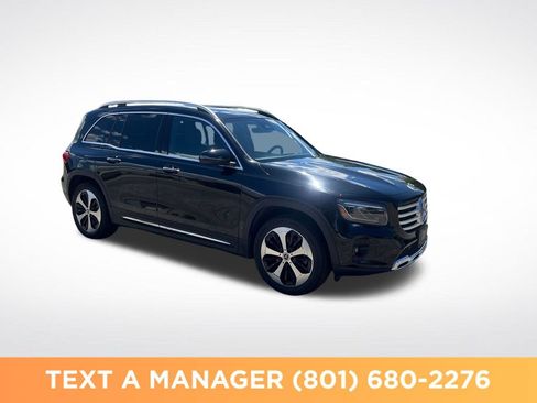 Used 2025 Mercedes-Benz GLB 250 4MATIC image 7