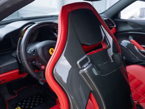 Used 2017 Ferrari 488 Spider RWD image 51