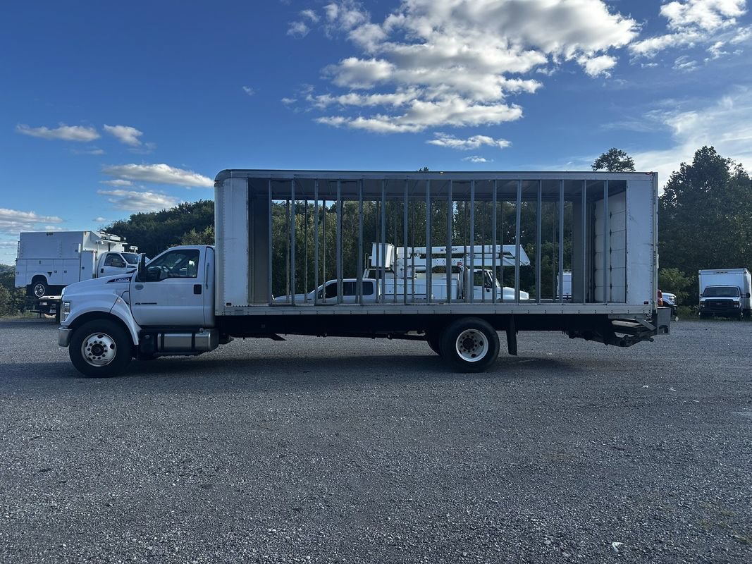 Used 2023 Ford F650 2WD Regular Cab Super Duty image 2