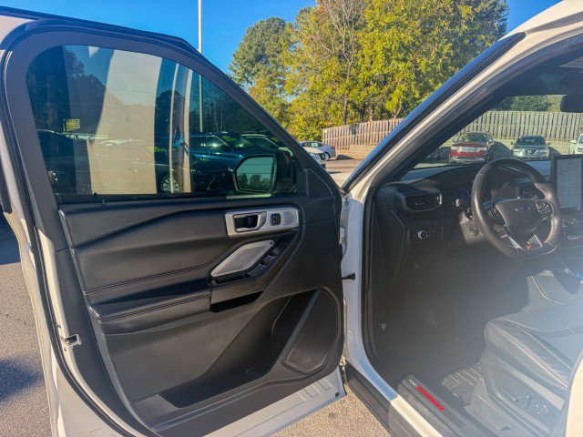 Used 2020 Ford Explorer ST w/ ST Street Pack AWD/4WD image 18