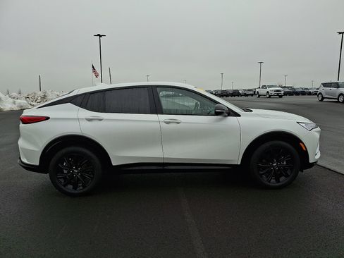 Certified 2024 Buick Envista Sport Touring w/ Convenience I Package image 7