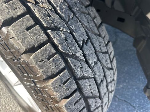 Used 2022 RAM 1500 Tradesman w/ Chrome Appearance Group image 28