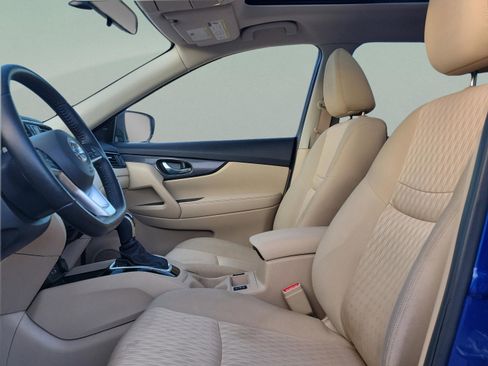 Used 2018 Nissan Rogue SV w/ Sun & Sound Touring Package image 21