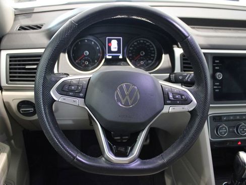 Used 2021 Volkswagen Atlas SE image 23