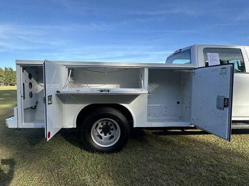 Used 2019 Chevrolet Silverado 3500 W/T w/ WT Convenience Package image 5