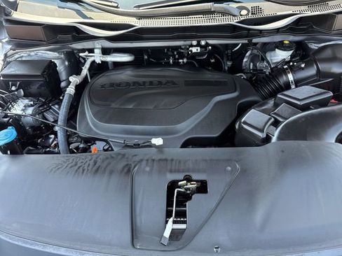 Certified 2025 Honda Odyssey EX-L image 30