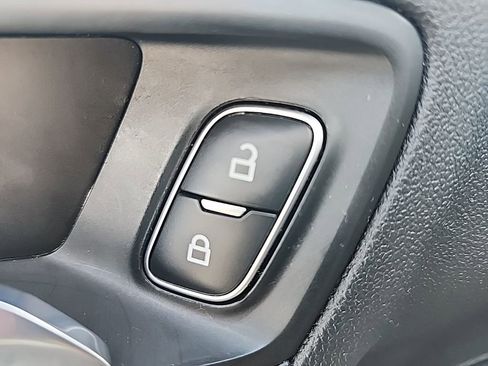 Used 2023 Ford Escape ST-Line FWD image 23