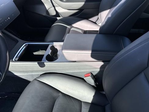 Used 2023 Tesla Model 3 Standard Range RWD image 13