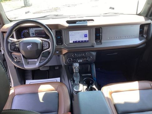 Used 2023 Ford Bronco Outer Banks AWD/4WD image 20