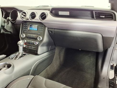 Used 2017 Ford Mustang GT w/ Black Accent Package RWD image 7