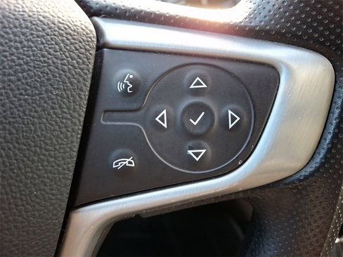 Certified 2023 GMC Acadia SLE w/ Driver Convenience Package image 24