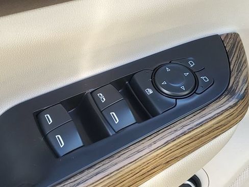 Used 2019 GMC Acadia Denali FWD image 27