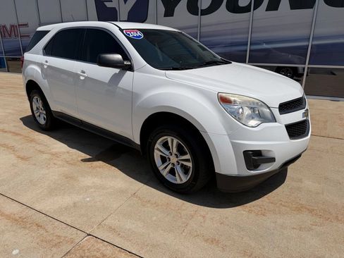 Used 2014 Chevrolet Equinox LS FWD image 2