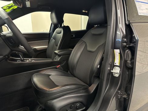 Used 2023 Jeep Compass Latitude w/ Convenience Group image 8