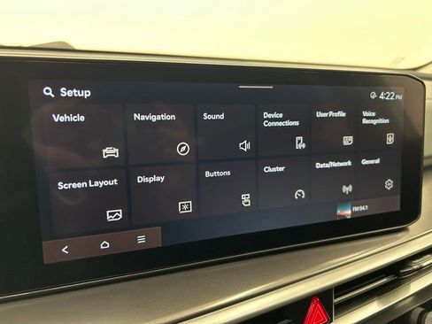 Used 2024 Kia Sorento S image 32