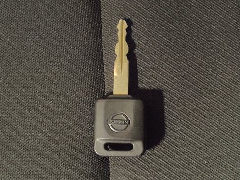 Used 2025 Nissan Versa S FWD image 32