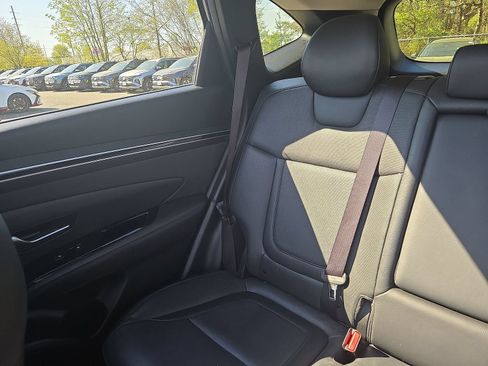 Certified 2023 Hyundai Tucson Limited AWD/4WD image 12