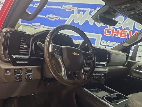 Used 2024 Chevrolet Silverado 2500 LTZ w/ LTZ Premium Package image 18