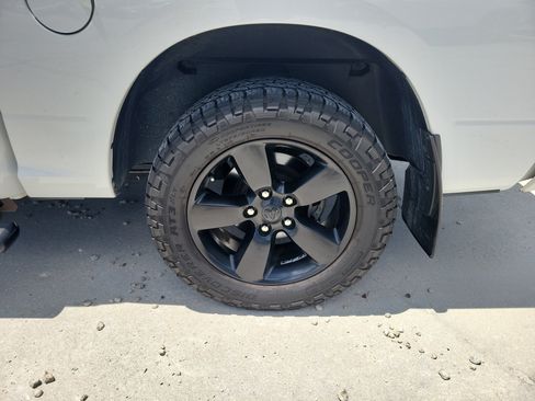 Used 2018 RAM 1500 Express w/ Express Value Package RWD image 7