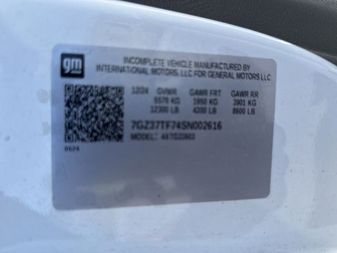 New 2025 GMC Savana 3500 Extended w/ Power Convenience Package image 32