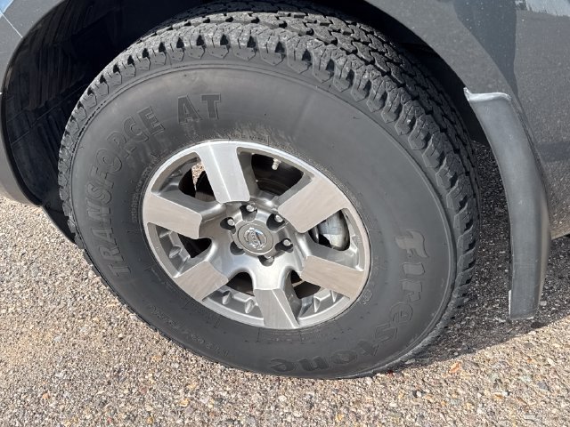 Used 2012 Nissan Frontier PRO-4X AWD/4WD image 22