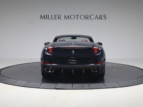 Certified 2016 Ferrari California T RWD image 6