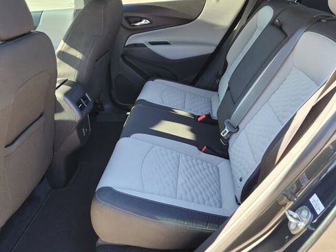 Used 2019 Chevrolet Equinox LS w/ LS Convenience Package image 8