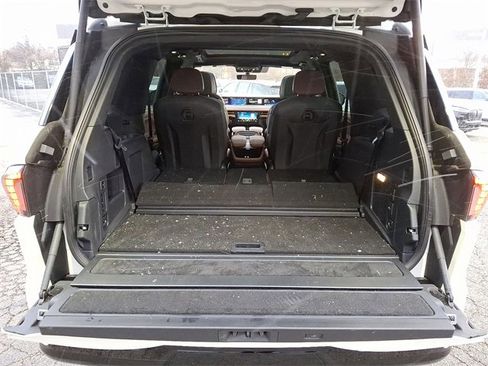 Used 2025 Lincoln Navigator Reserve image 30