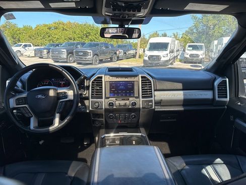 Certified 2020 Ford F450 Platinum w/ FX4 Off-Road Package image 15