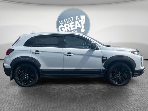 Used 2024 Mitsubishi Outlander Sport AWD image 2