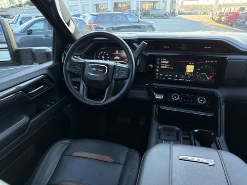 Used 2024 GMC Sierra 2500 AT4 w/ AT4 Premium Plus Package image 25