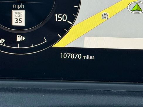 Used 2019 Land Rover Range Rover Velar R-Dynamic SE AWD/4WD image 48