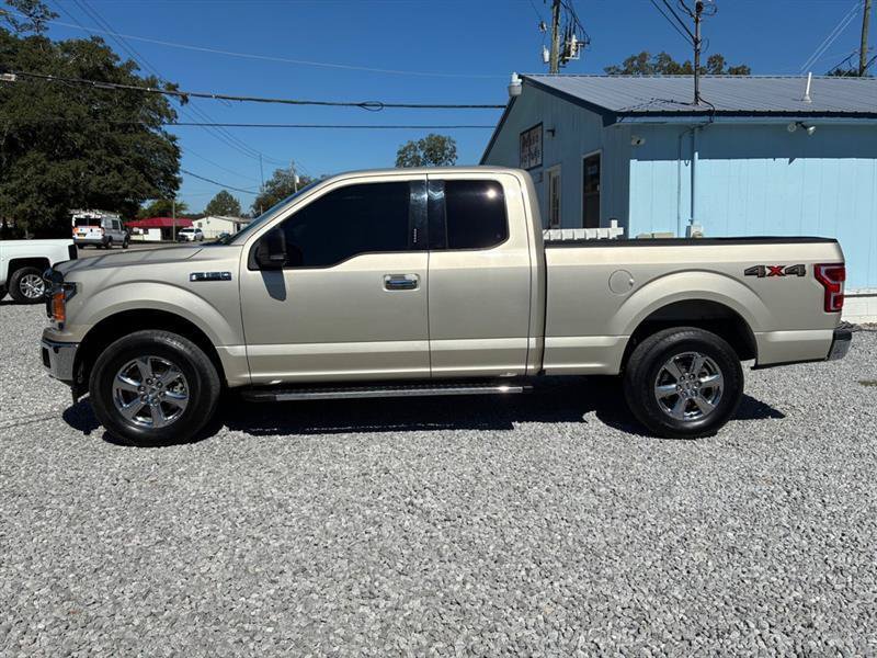 Used 2018 Ford F150 XLT w/ Equipment Group 302A Luxury AWD/4WD image 3