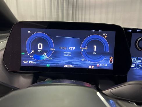 Used 2025 Chevrolet Equinox EV LT FWD image 15