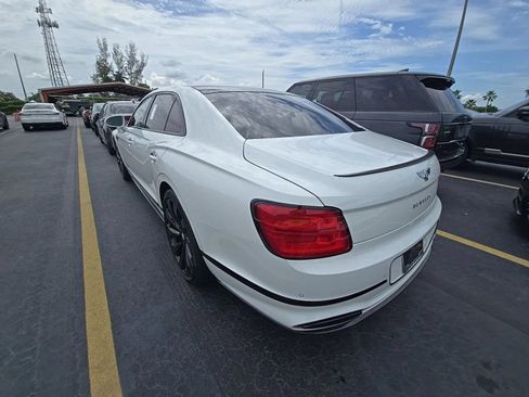 Used 2022 Bentley Flying Spur W12 AWD/4WD image 12