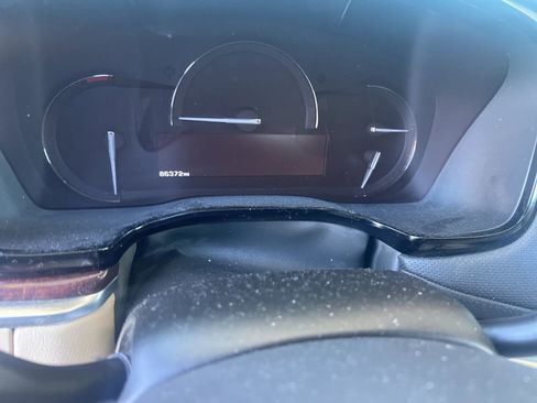 Used 2017 Cadillac XT5 Luxury w/ Driver Awareness Package image 21