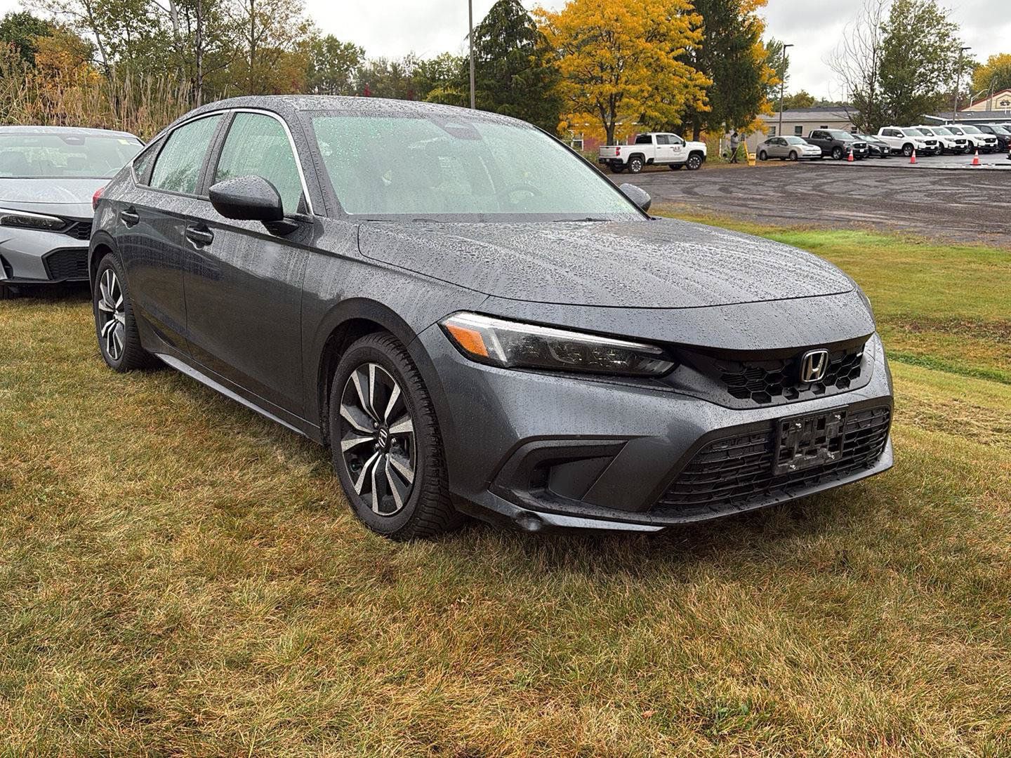 Used 2024 Honda Civic EX-L image 2
