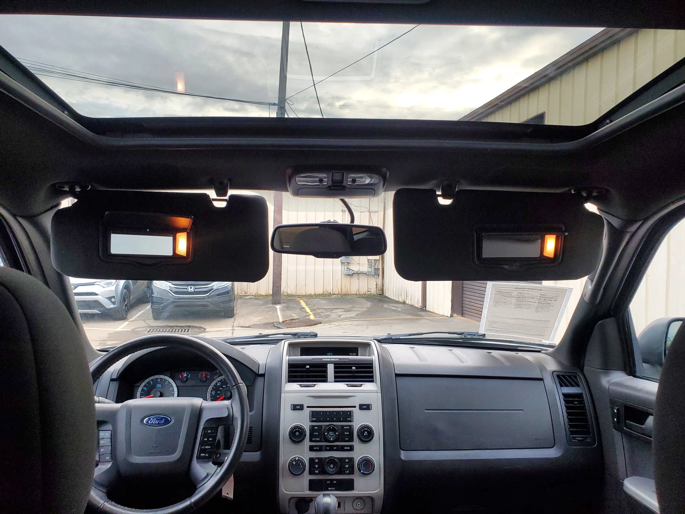 Used 2012 Ford Escape XLT FWD image 2