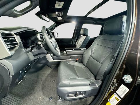 Used 2025 Toyota Tundra Limited w/ TRD Off-Road Package AWD/4WD image 12