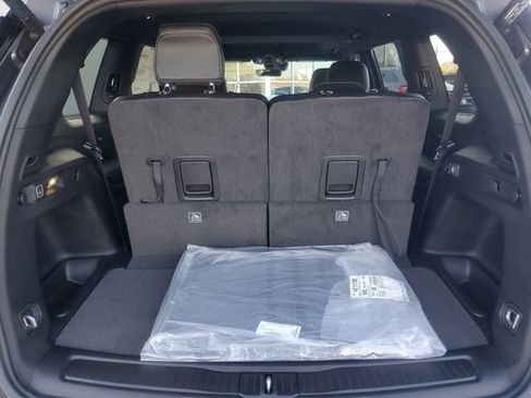 New 2025 Jeep Grand Cherokee L Altitude image 9