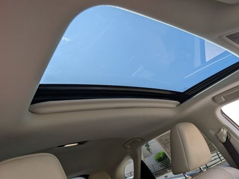 Used 2019 Lexus RX 450h AWD w/ Navigation Package image 3