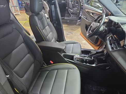 Used 2024 Chevrolet TrailBlazer ACTIV w/ Convenience Package FWD image 14