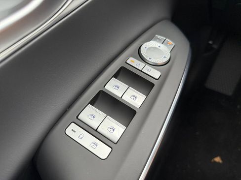 New 2026 Genesis GV70 2.5T AWD/4WD image 22