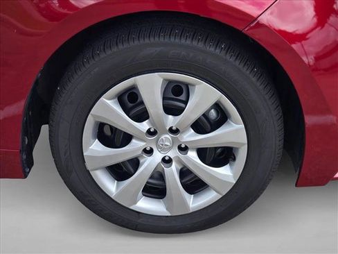 Used 2026 Toyota Corolla LE FWD image 21