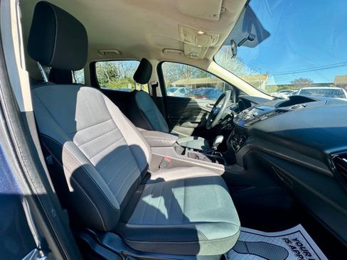 Used 2018 Ford Escape S image 18