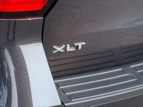Used 2023 Ford Expedition XLT RWD image 10